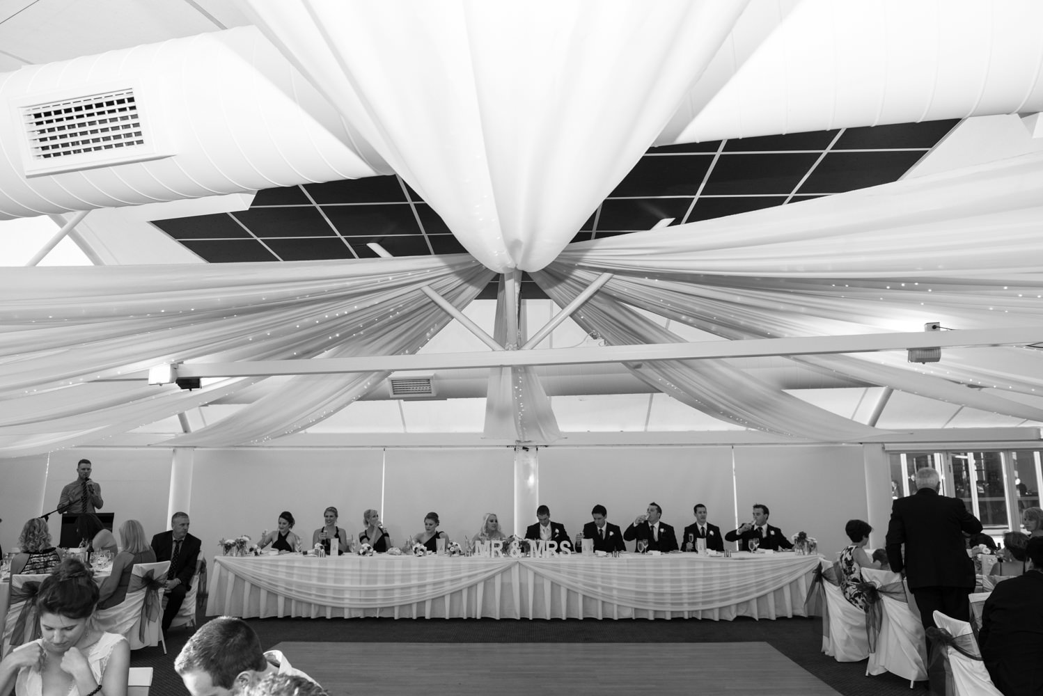 Bridal table and drapes at Joondalup resort