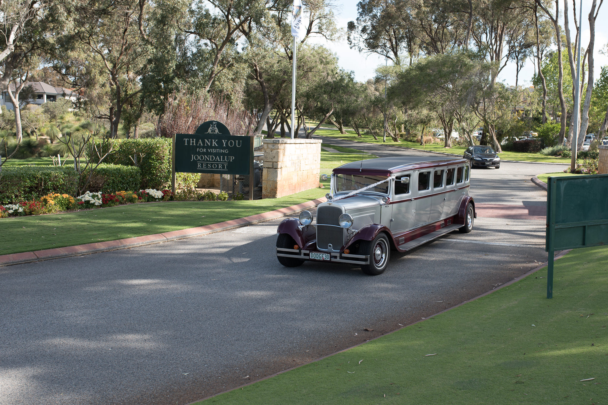 vintage wedding car arrives at Joondalup resort