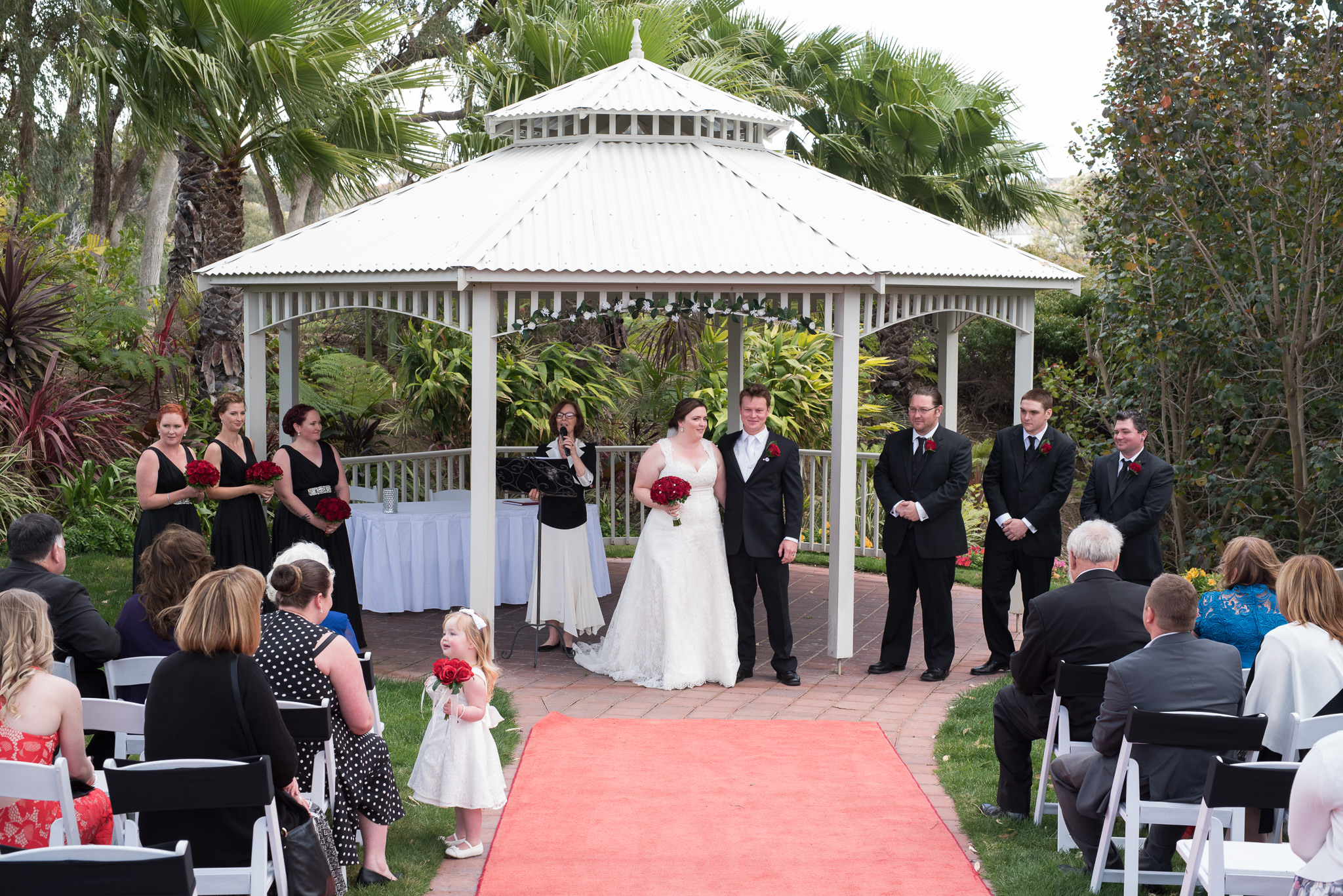 wedding ceremony at Joondalup golf resort's rotunda